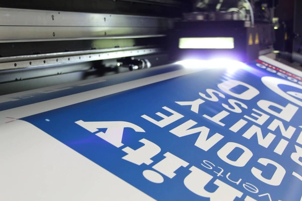 Vutek GS3250R Large Format Printer